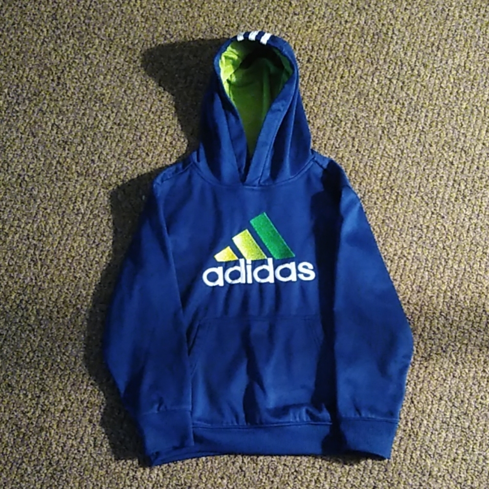 Adidas pullover size small for boys.
